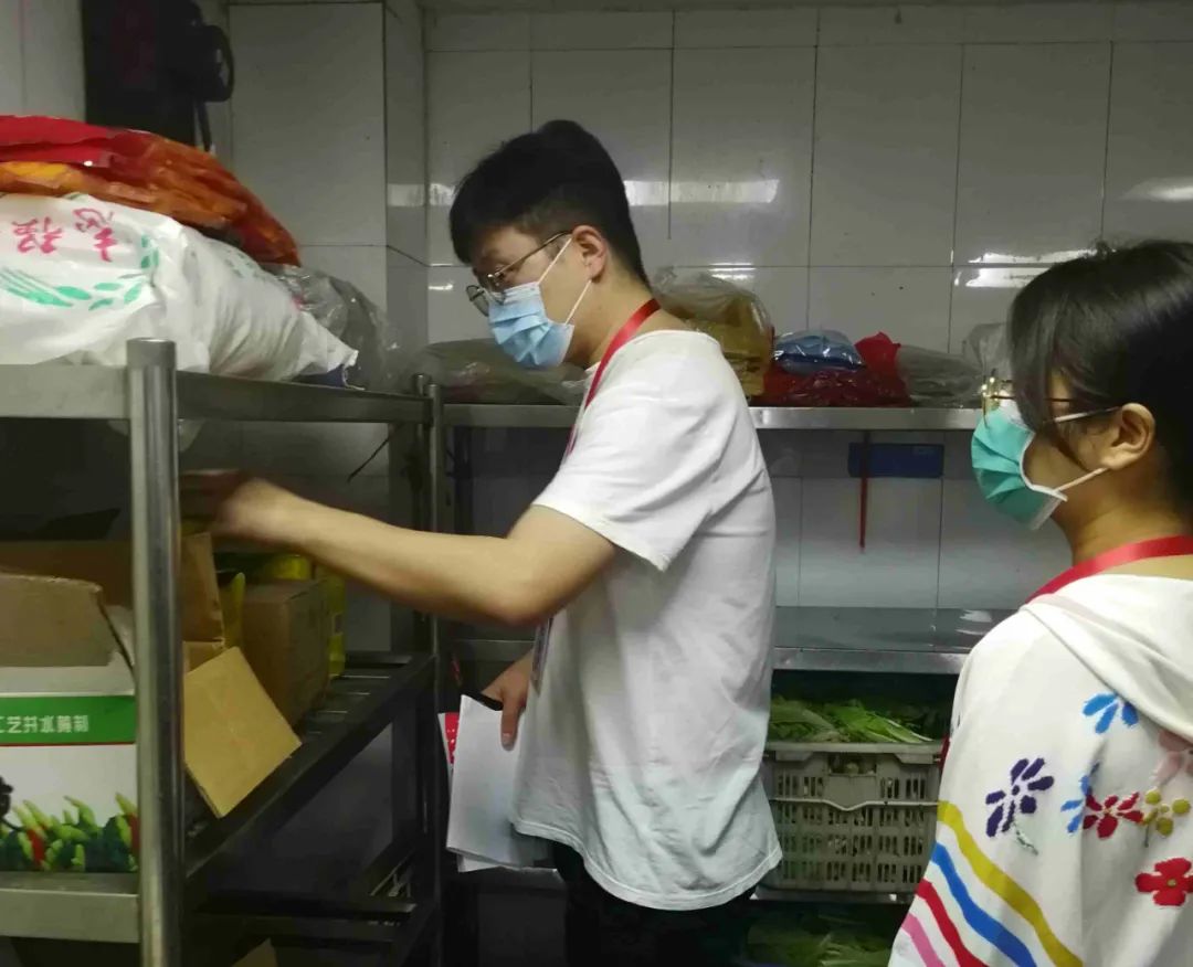 防撞桶里面装什么_防撞桶安装_防撞桶原理