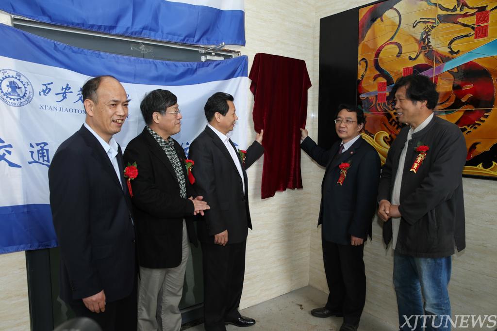 西安交大知名校友是谁_西安交通大学三位杰出校友_西安交通大学校友