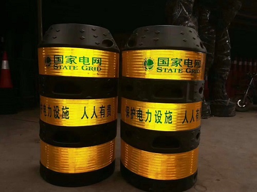 防撞桶生产设备_防撞桶厂家直销_防撞桶生产