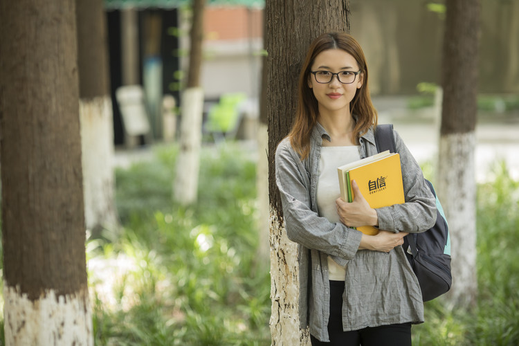 中国人民大学在校学生_中国人民大学学子_中国人民大学学生