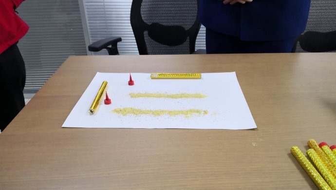 焰火冷光_白日焰火主题曲_冷焰火