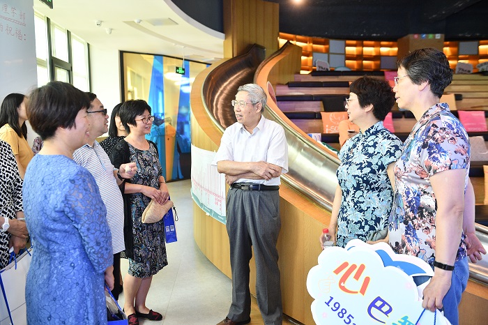 北京师大知名校友_北京师范大学校友_北京师范大学校友会排名