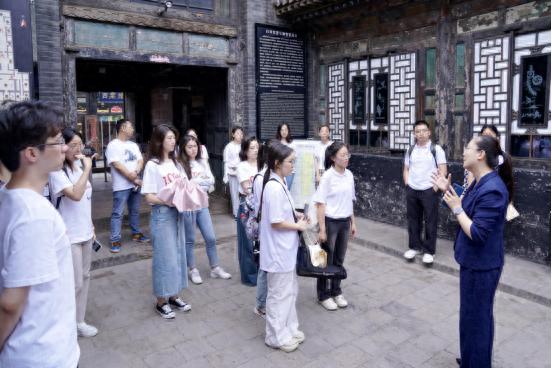 中国人民大学副教授_中国人民大学副教授_中国人民大学副教授什么级别