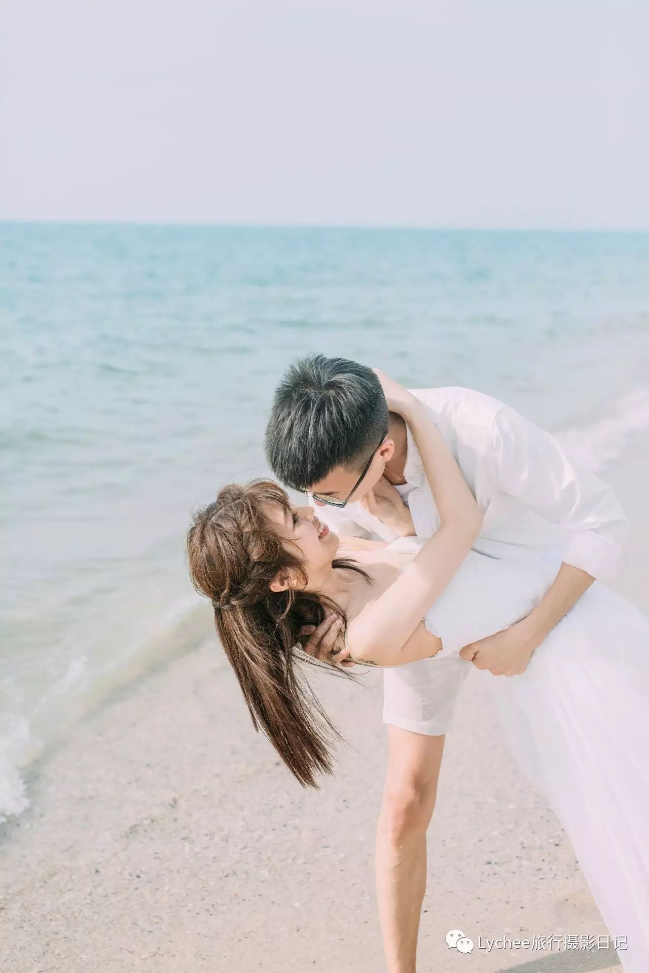 婚纱轻纱照片_婚纱轻纱是哪一种_轻婚纱