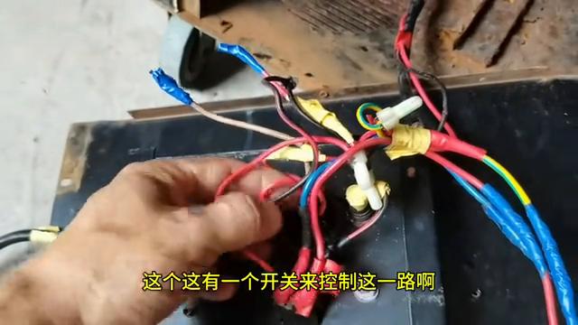 泡泡机安装与操作视频_泡泡机的泡泡水怎么做_泡泡机