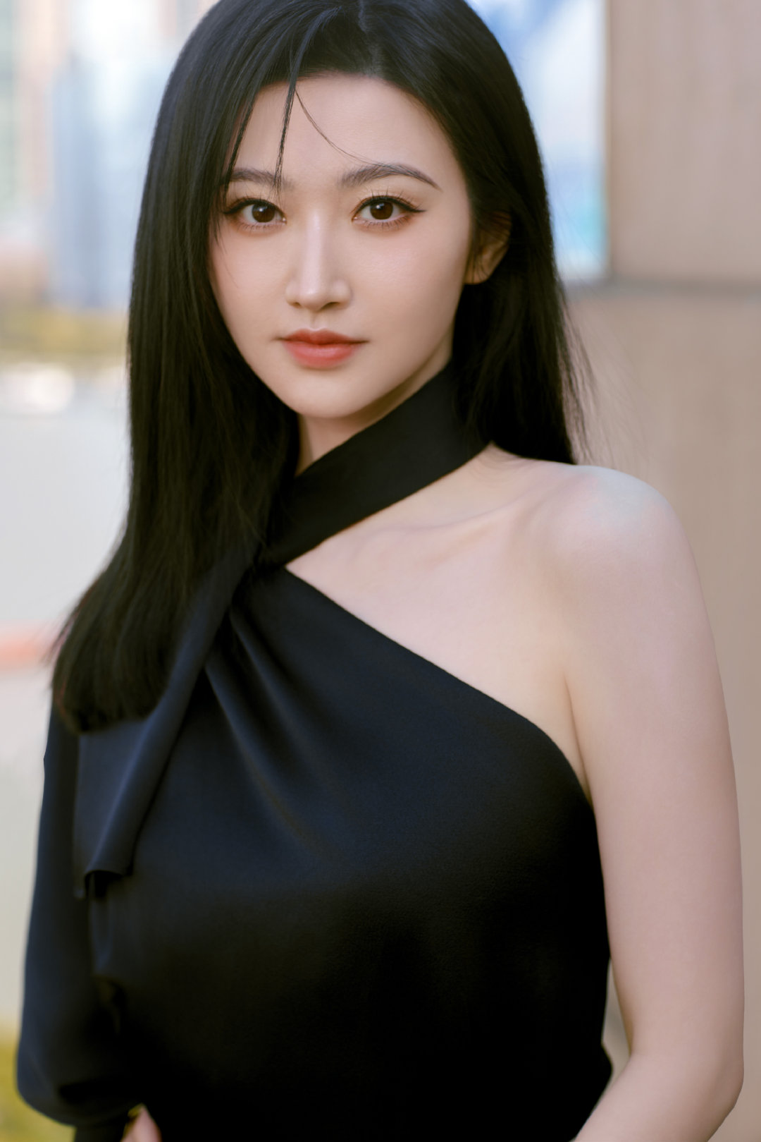 轻婚纱_婚纱轻纱是哪一种_婚纱轻的好还是重的好