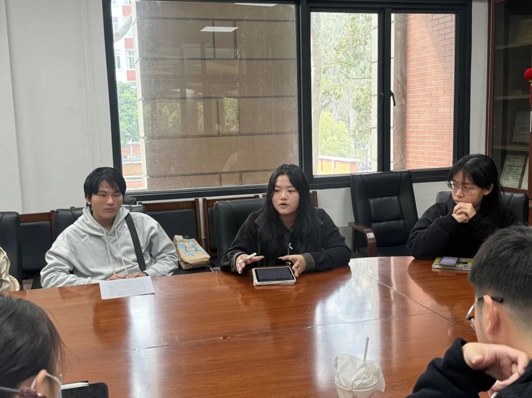 厦门大学学生吃饭免费是真的吗_厦门大学学生人数_厦门大学学生