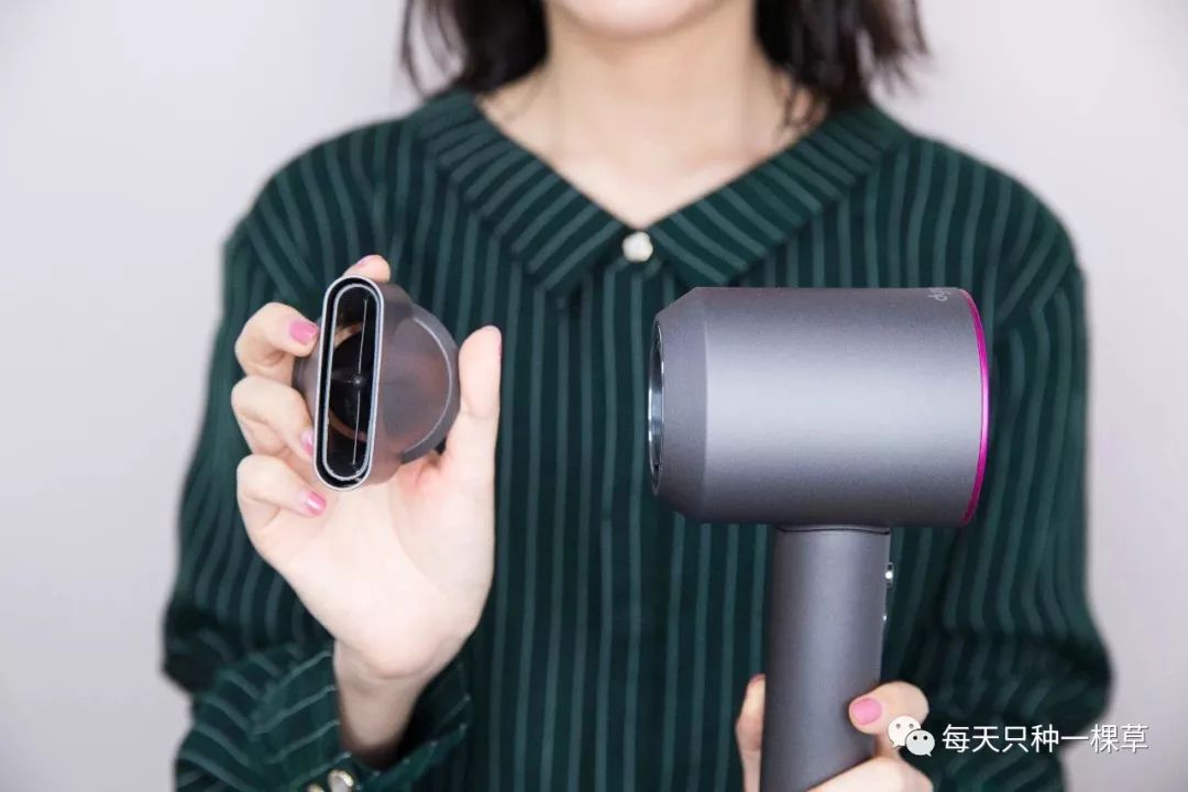 卷发棒直径多大的卷好看_卷发棒大小_卷发棒大卷是多少厘米的