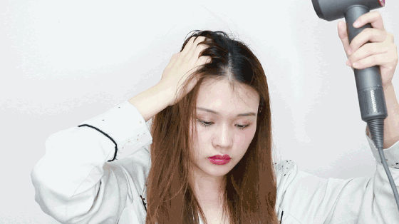 卷发棒大卷是多少厘米的_卷发棒大小_卷发棒直径多大的卷好看