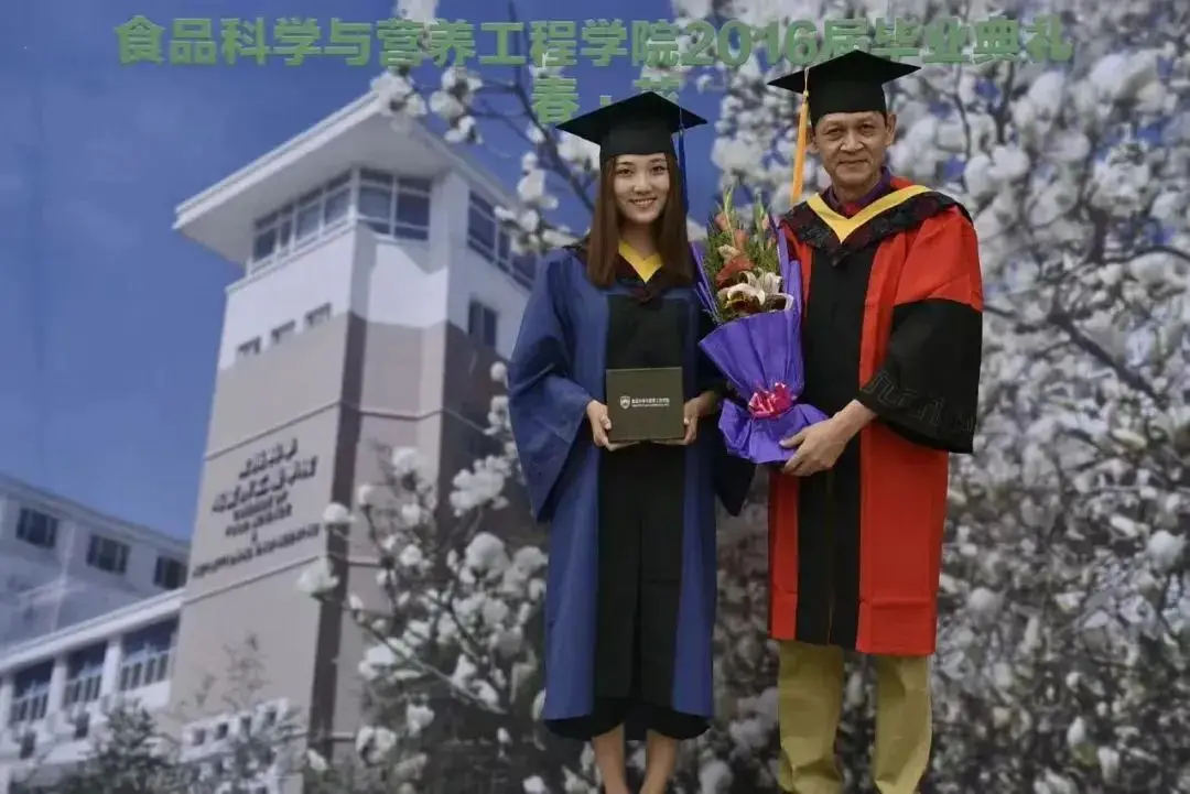 毕业于北京师范大学_师范毕业大学北京落户政策_北京师范毕业能当什么老师
