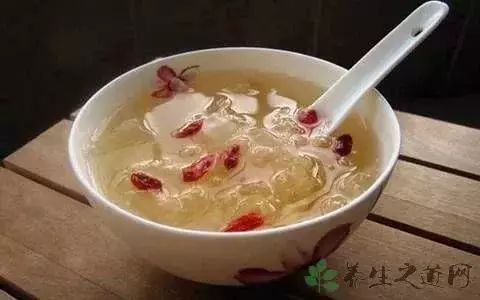 睡觉晚上女人出虚汗吃什么药_睡觉晚上女人出虚汗什么原因_女人晚上睡觉出虚汗