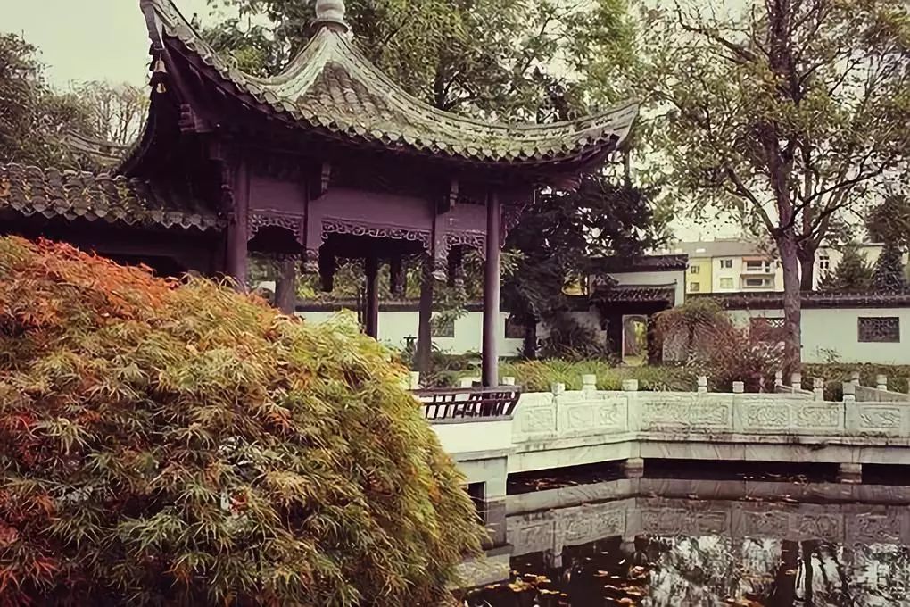 学新闻电影难就业传播专业吗_电影学和新闻传播学哪儿个难就业_新闻学影视传播专业