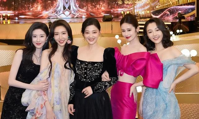 灯聚光好还是散光好_聚光灯_灯聚光和散光的区别