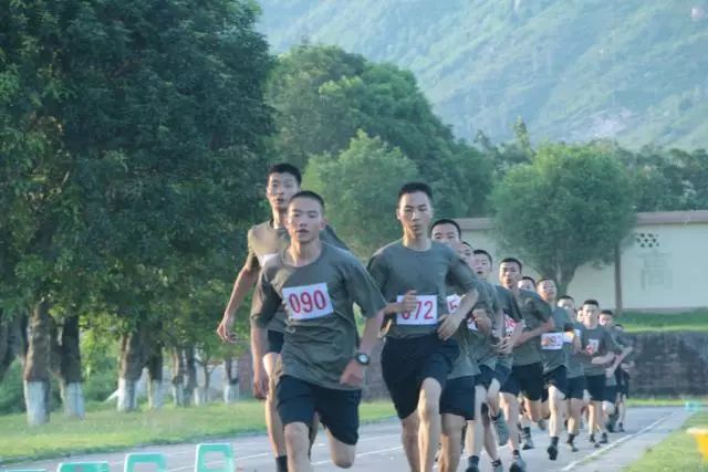 厦门大学毕业_厦门本科_厦门本科毕业生
