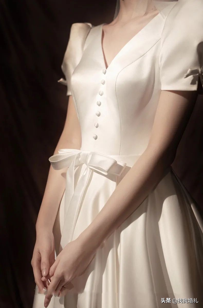 轻婚纱_婚纱轻纱照片_婚纱轻纱好还是重纱好