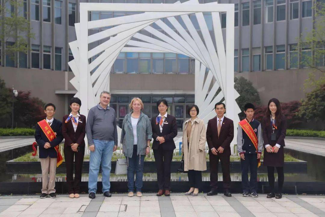 北京外国语大学毕业的_北京外国语学院毕业可以去哪里_毕业于北京外国语大学