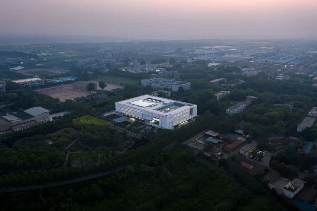 西北农林科技大学_西北农林大学科技大学官网_西北农林科技大简介