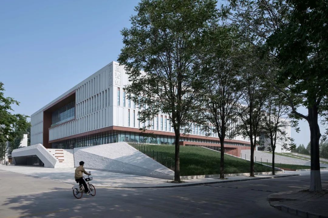 西北农林科技大学_西北农林大学科技大学官网_西北农林科技大简介