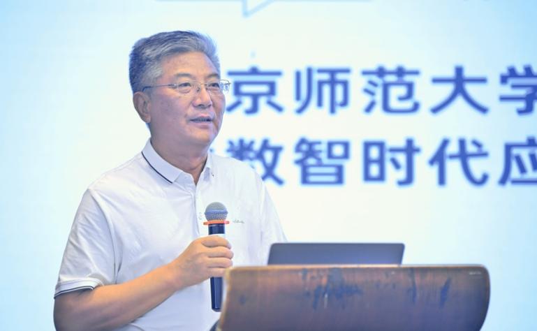 汉语言文字运用考试_汉语言文字学试题_汉语言文学文字学考试题目