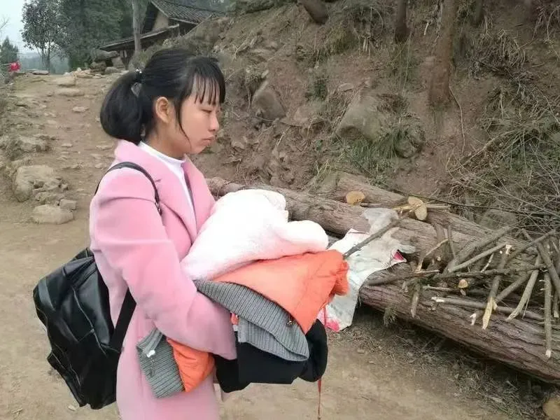 “长女综合征”：当年轻人开始为痛苦命名_“长女综合征”：当年轻人开始为痛苦命名_
