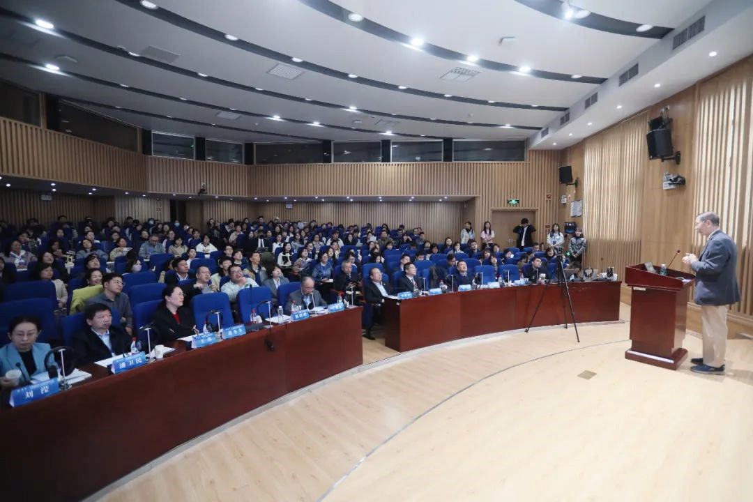 北京外国语大学副教授_北京外国语学院教授_外国语学院教授
