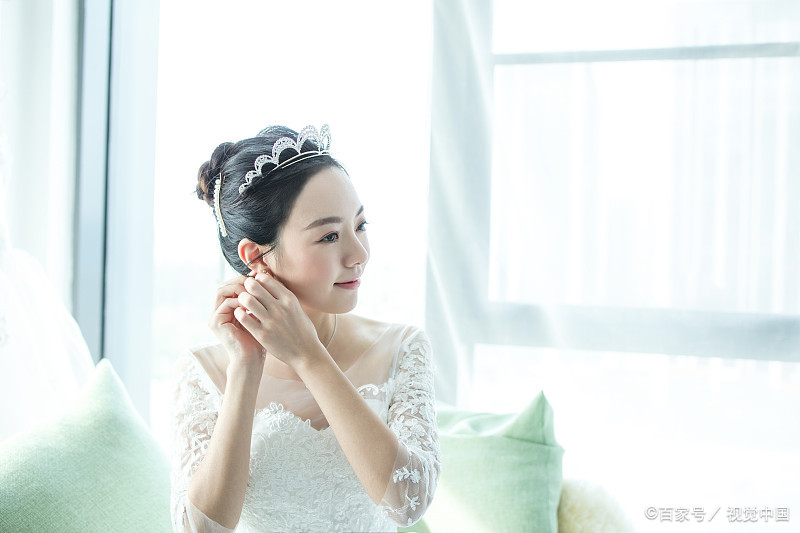 婚纱轻纱是哪一种_婚纱轻纱照片_轻婚纱