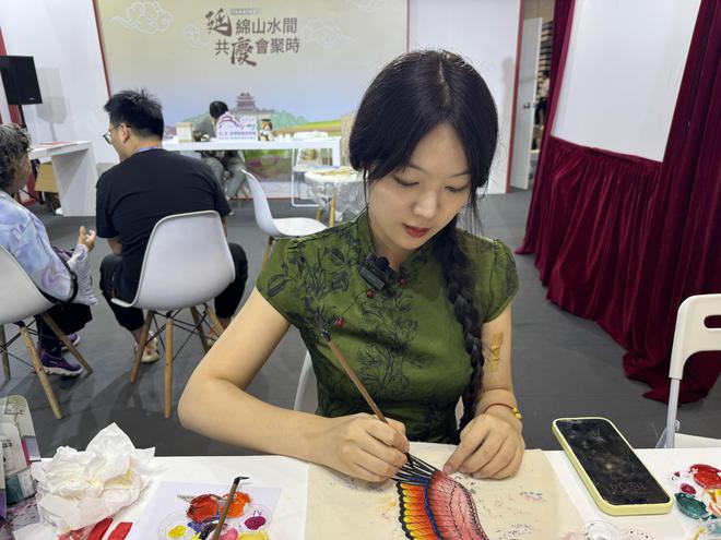 香港大学中文系深圳校区_香港中文大学深圳校区_香港大学深圳
