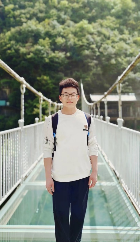西安交通大学学生_西安交通大学学生人数_西安交通大学学生综合服务平台