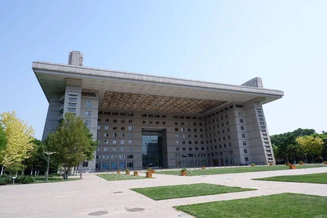 北京师大毕业出路_毕业于北京师范大学_北京师范毕业好找工作吗