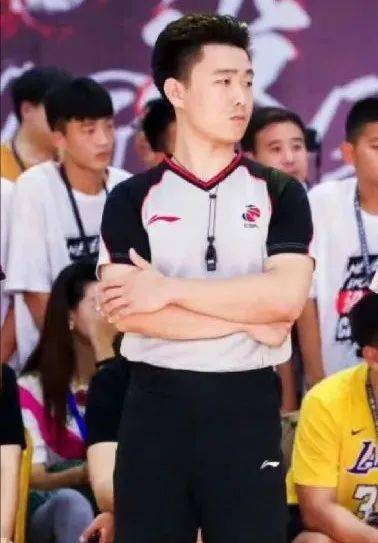 毕业于中国人民大学_毕业于人民大学_中国人民大学毕业的人有哪些