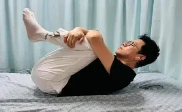 “久坐族”如何护腰？中医有招，假期练起来_“久坐族”如何护腰？中医有招，假期练起来_