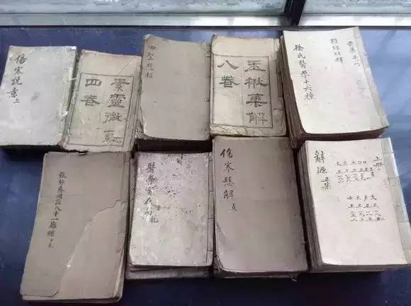 腰酸腿软出虚汗_腰酸腿软乏力冒汗_腿软腰酸出虚汗吃什么药