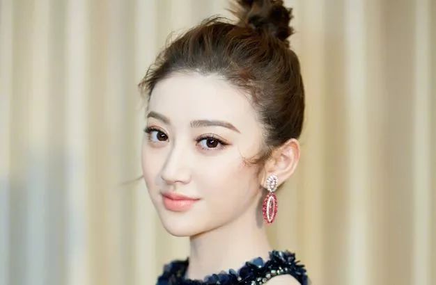 北京电影学院毕业短片_北京电影学校毕业大戏_毕业于北京电影学院