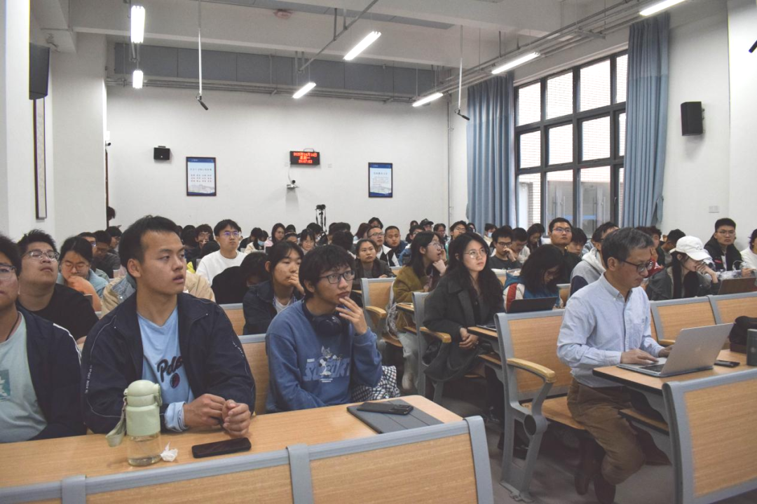 中国人民大学教授_中国人民大学资深教授名单_中国人民大学教授讲课视频