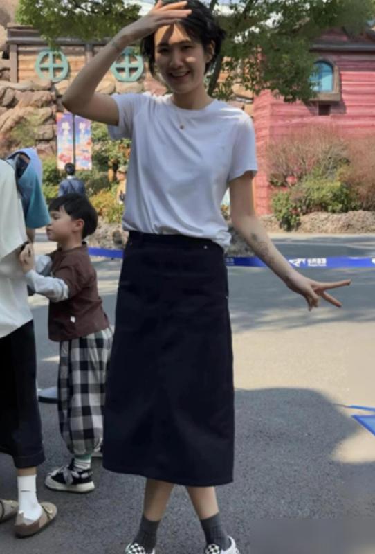 婚纱轻纱_婚纱轻纱好还是重纱好_轻婚纱