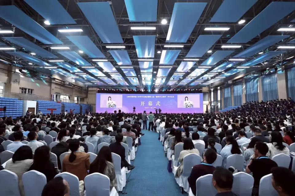 北京师范大学知名讲师_北京师范大学教授是什么级别_北京师范大学教授