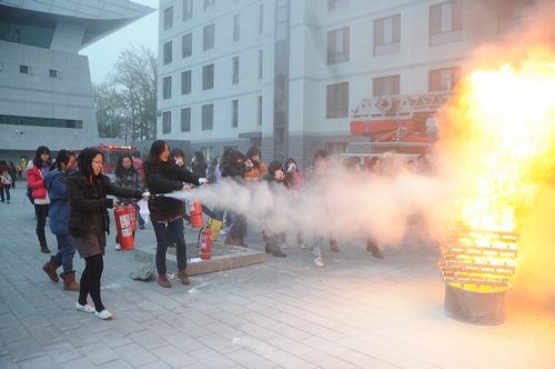 中国人民大学学生活动_中国人民大学学生_人民大学学生中国有多少人