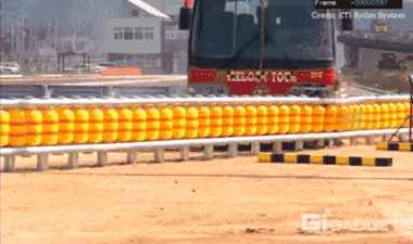 防撞桶生产_高速公路护栏安全装置_旋转防撞桶技术