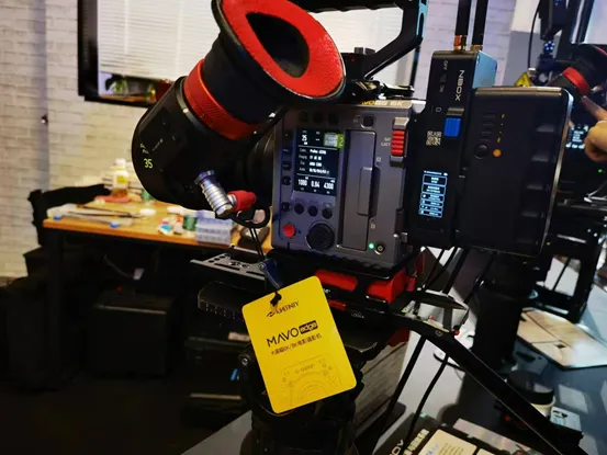 卓曜MC8020 4K/8K讯道系统_全新8K电影机原型机_讯道电影机