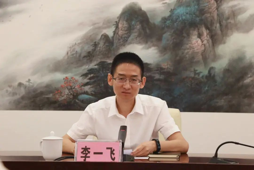 北京师范大学校友_北京师范大学120周年校庆校友访谈_李一飞基层工作经历