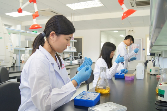 厦门一大学教授_厦大教授集体上街_厦门大学教授