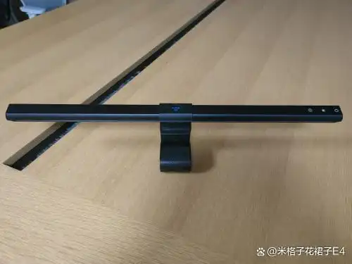 电脑灯_屏幕挂灯品牌选择标准_屏幕挂灯护眼使用方法