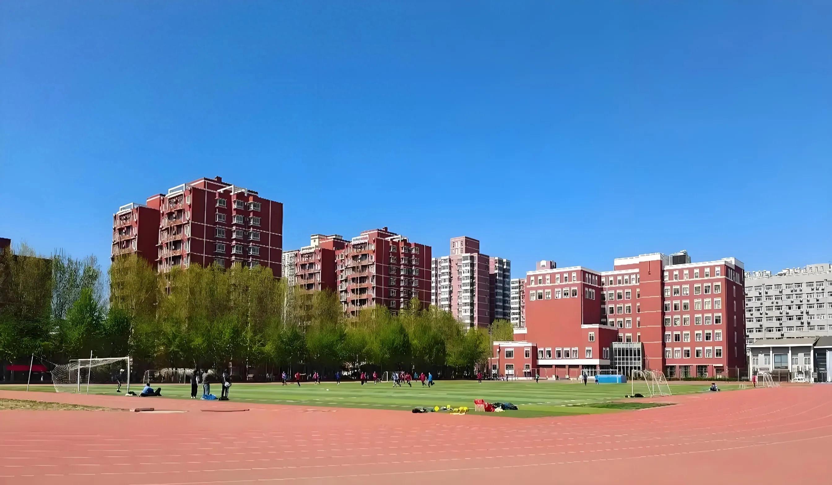 北京师范大学就业情况_师范类大学就业率_北京师范大学毕业