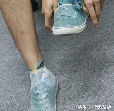 避孕贴怎么用_避孕套野外求生用途_避孕套防水妙用