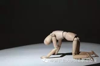 创业失败案例分析_大学创业失败案例_旅游行业倒闭原因