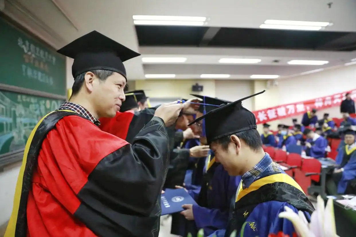 北航2021-2022学年毕业典礼_北京航空航天大学毕业_北京航空航天大学研究生毕业典礼