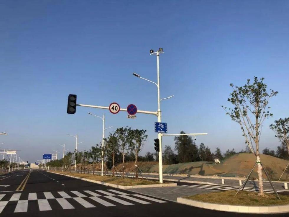 灯具安装定位_路灯基础浇筑规范_大路灯如何安装