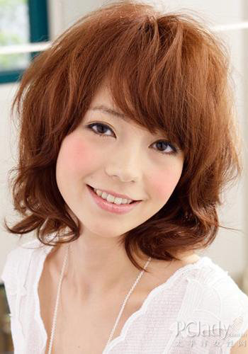 梨花头内扣卷发棒教程_小脸梨花头发型教程_内扣梨花头烫发价格