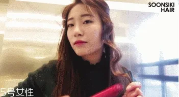 怎么用卷发棒卷蛋卷_水波纹卷发棒教程_水波纹卷发注意事项