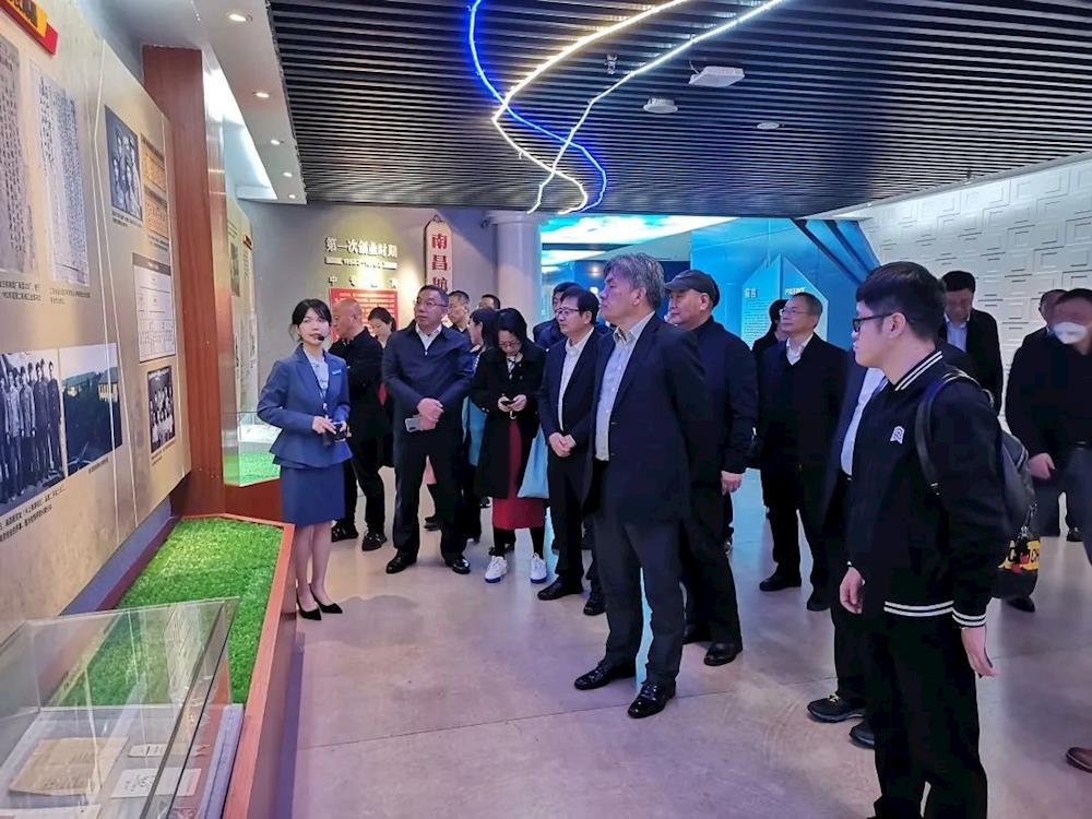 北京航空航天大学校友会参观交流_北京航空航天大学校友_北航校史馆发展历程
